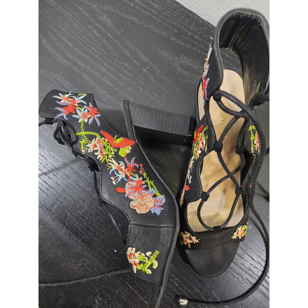 Celebrity Pink Floral Embroidered Lace Up Block Heel Sandals Black 7